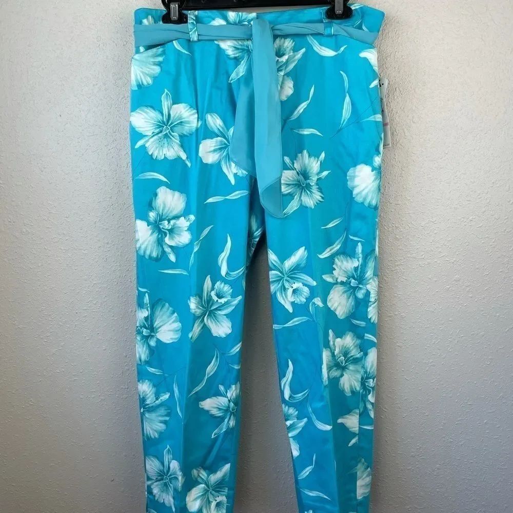 NWT Jones New York Signature Floral Cropped Pants
